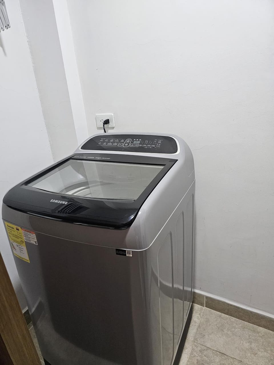 Apto Confortable en Zona Exclusiva de Laureles Medellín 401 Tranquilidad y cerca a todo Apartment in Medellin