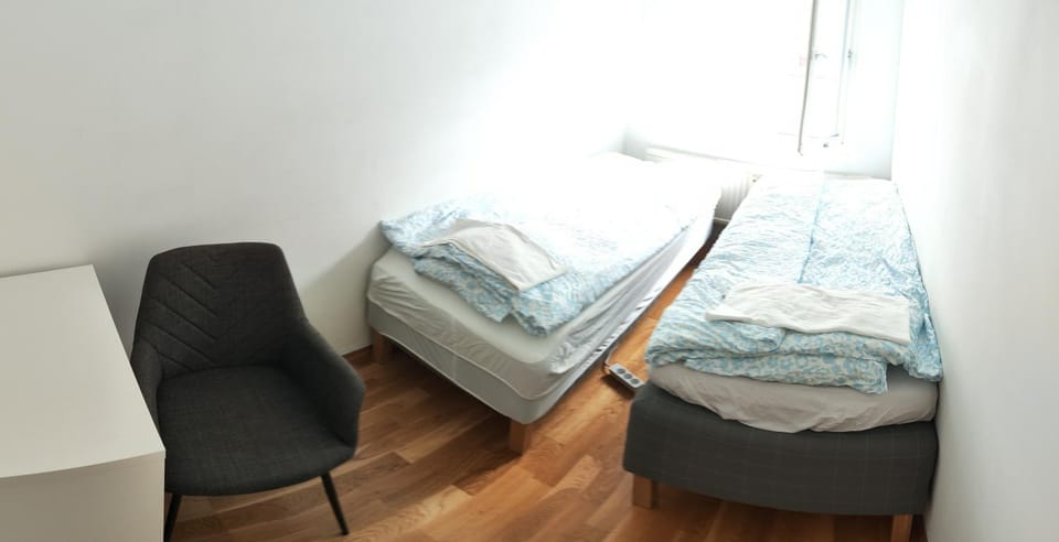Photo of the whole room, Bedroom