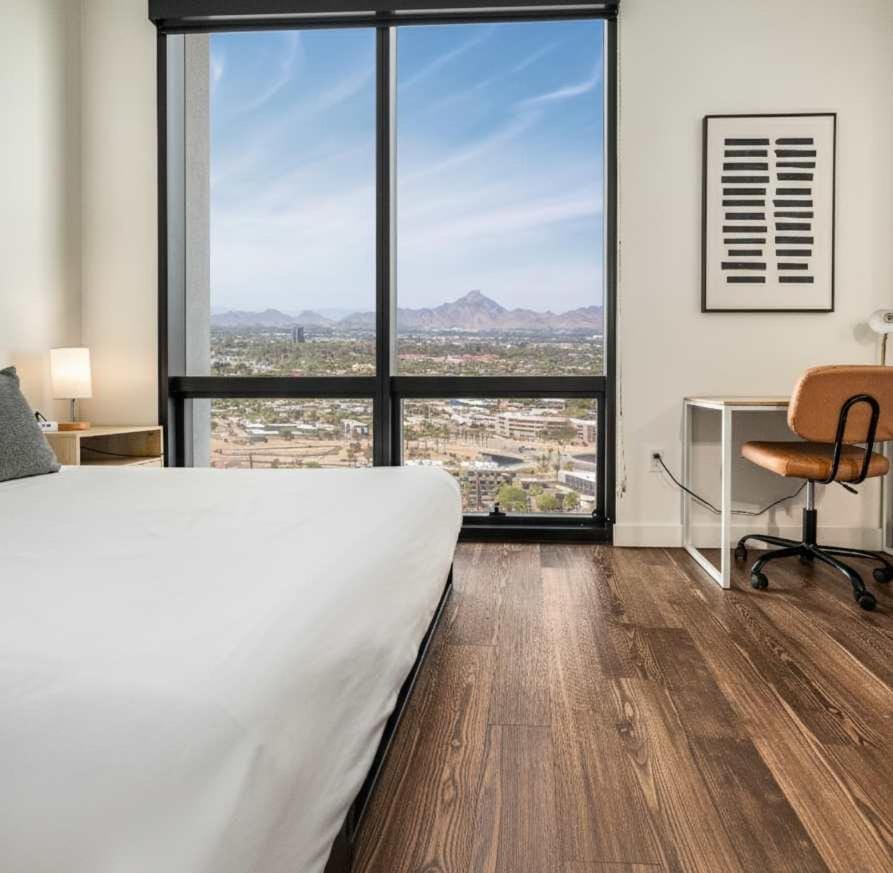 Boulevard Stays Modern Highrise STU Sky Pool Parking Gym 07 Apartment in Phoenix