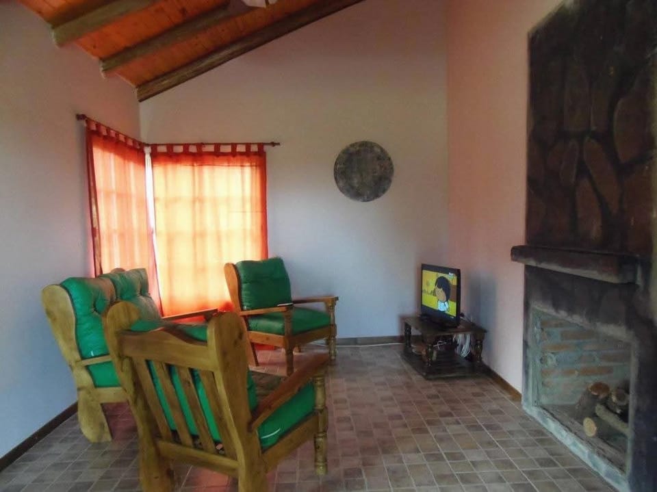 TV and multimedia, Living room, Seating area, fireplace, fireplace
