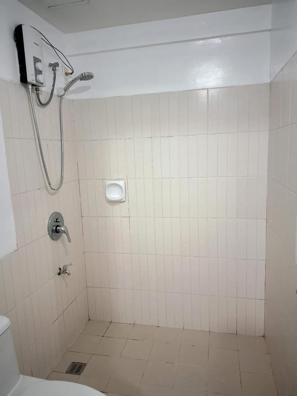 Stan Condo Apartment hotel in Las Pinas