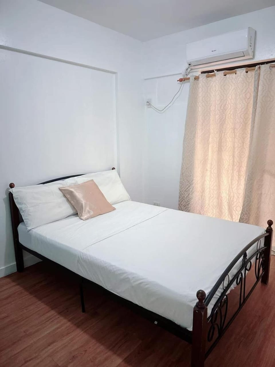 Stan Condo Apartment hotel in Las Pinas