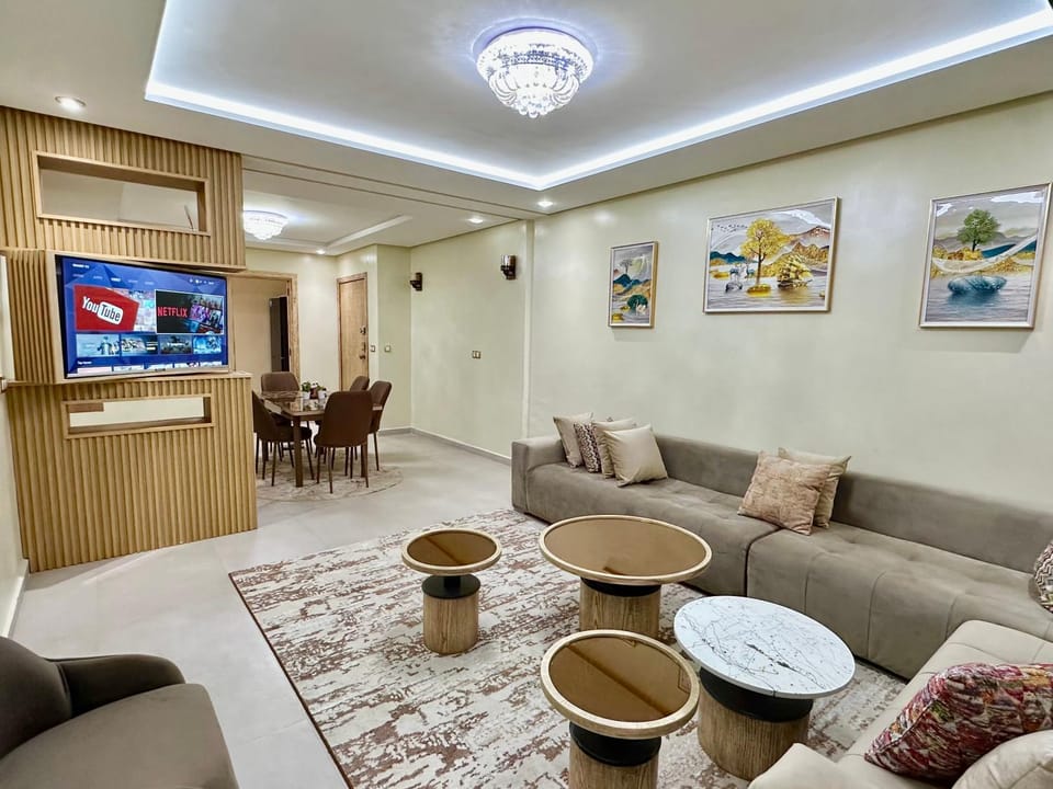 Chic Apart Spacieuse & Lumineuse ,Gare TGV Apartment in Tangier