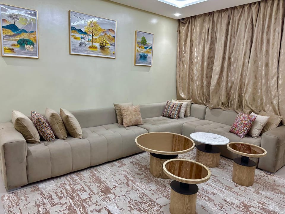 Chic Apart Spacieuse & Lumineuse ,Gare TGV Apartment in Tangier