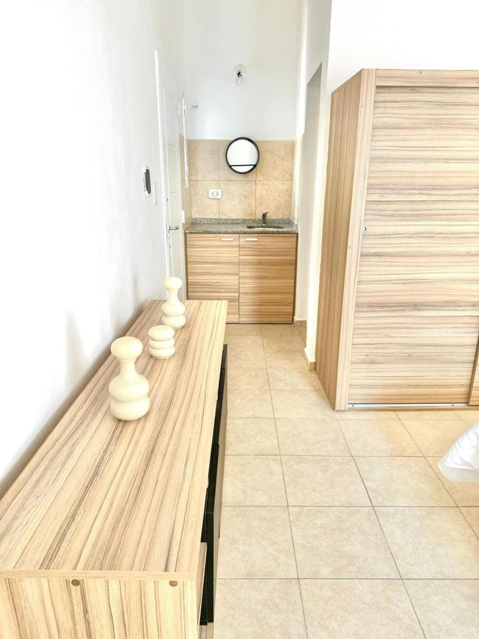 Photo of the whole room, wardrobe