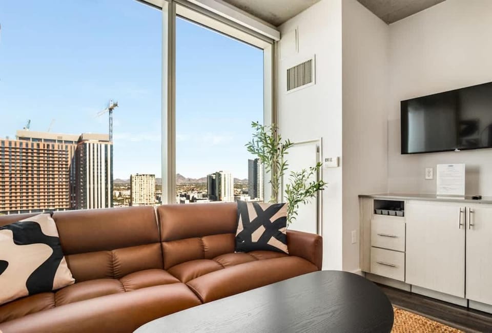Boulevard Stays Downtown Highrise STU Sky Pool Parking Gym 06 Apartment in Phoenix