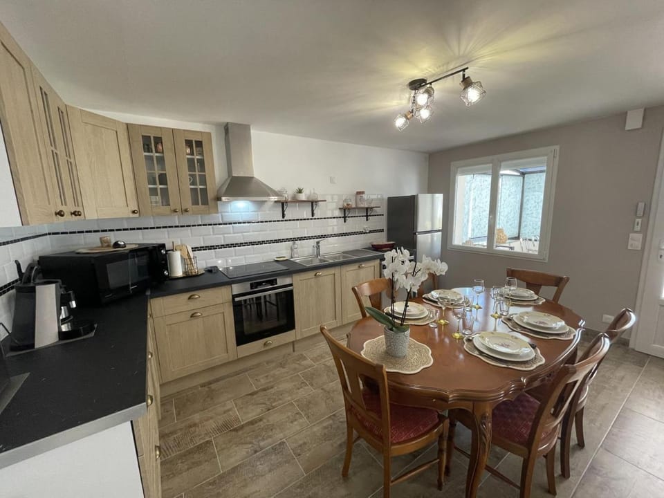 Gîte tranquille avec jardin à Savonnières - FR-1-381-634 House in Centre-Val de Loire