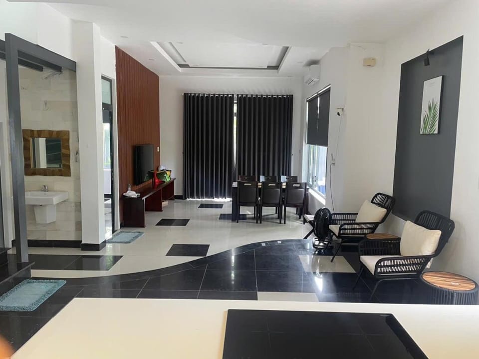 Communal lounge/ TV room
