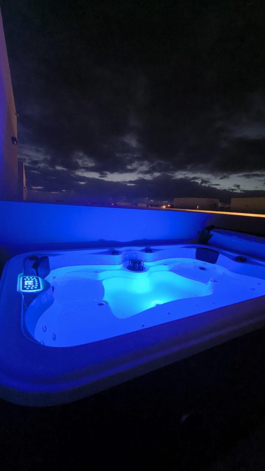 Hot Tub, Aqua park, Swimming pool