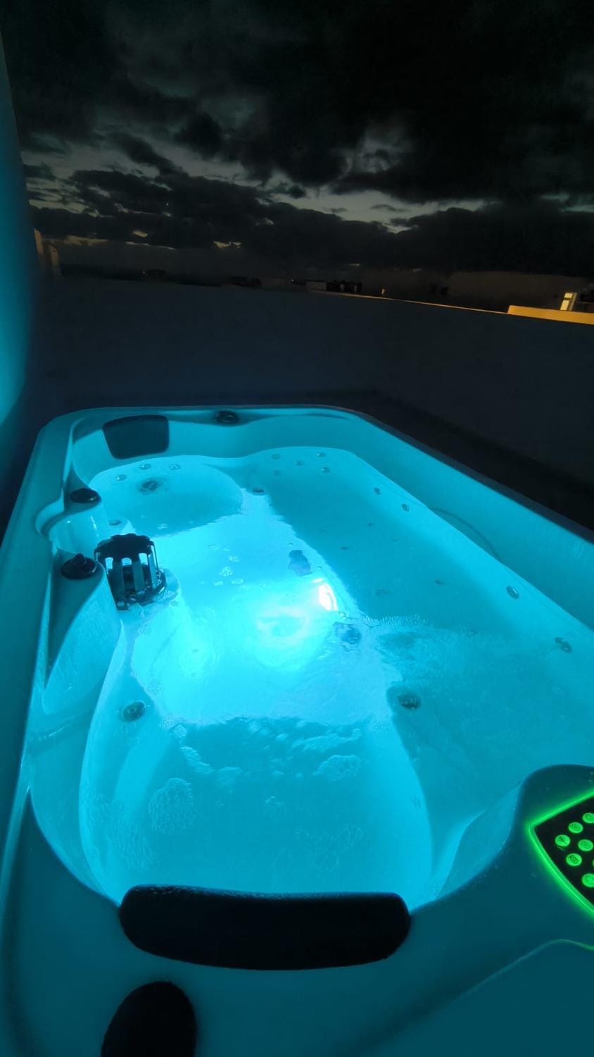 Hot Tub, Aqua park, Swimming pool