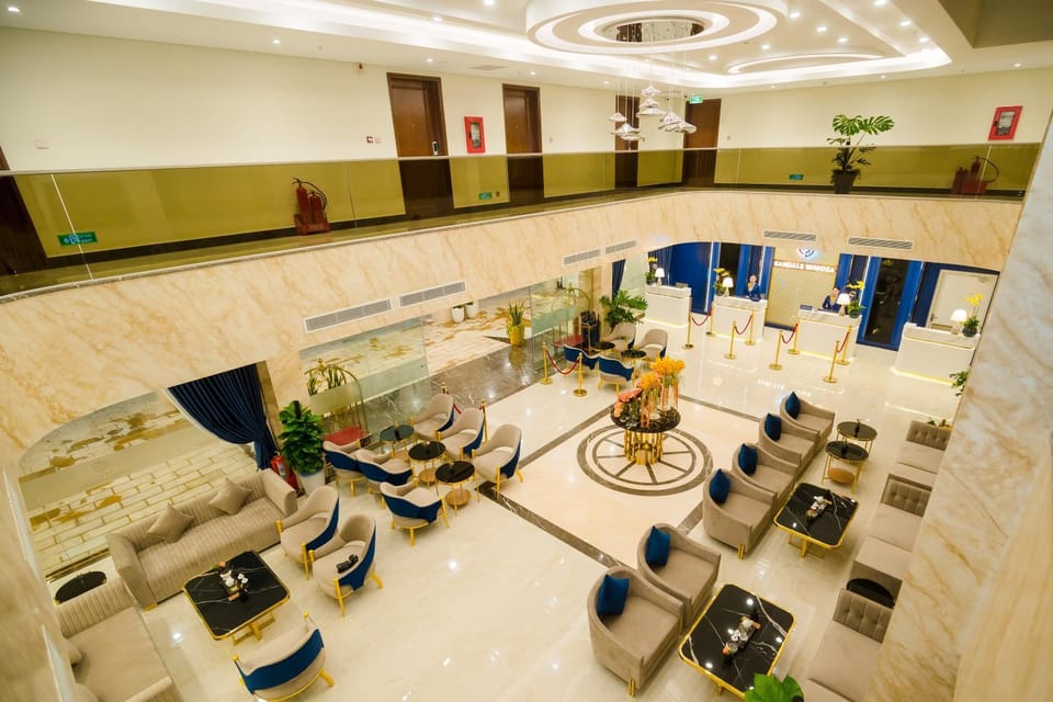 Communal lounge/ TV room