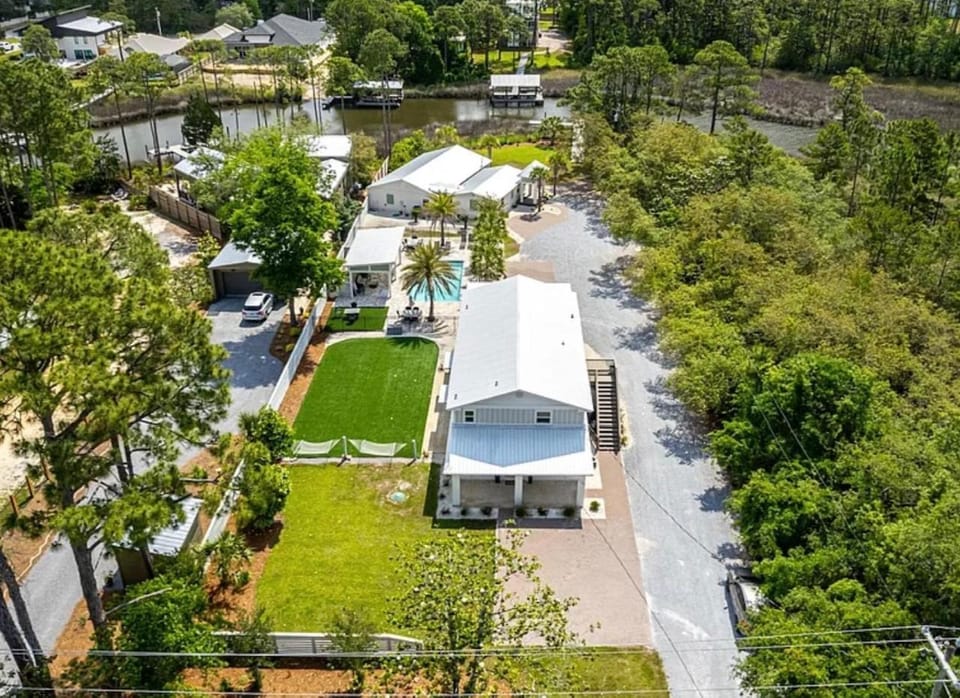 Property building, Natural landscape, Bird's eye view
