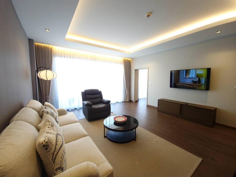 Communal lounge/ TV room, TV and multimedia, Evening entertainment