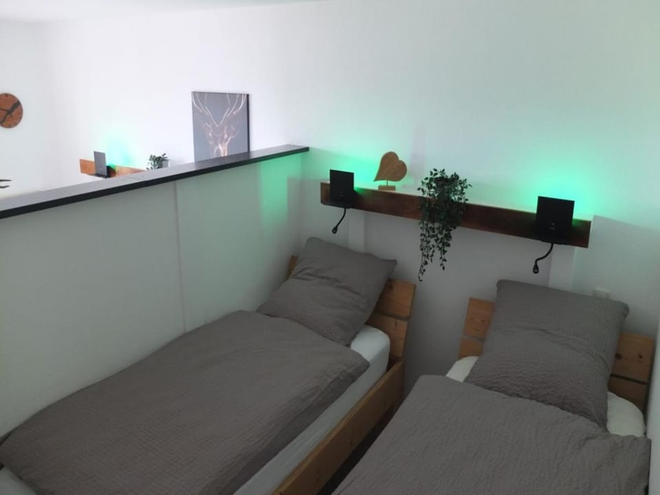 Bed, Living room, Photo of the whole room, Bedroom