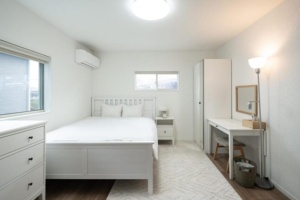 Black House Apartment in Japan