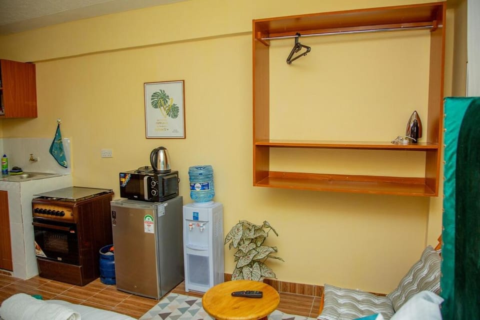 Verdant Cozy Studio with WI-FI Apartment in Kenya