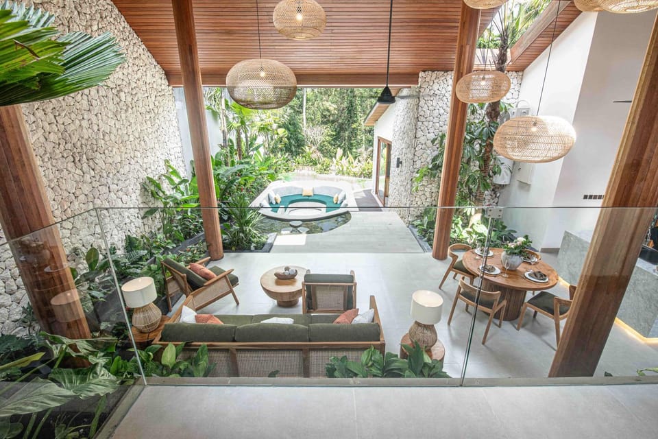 Bedroom, Pool view