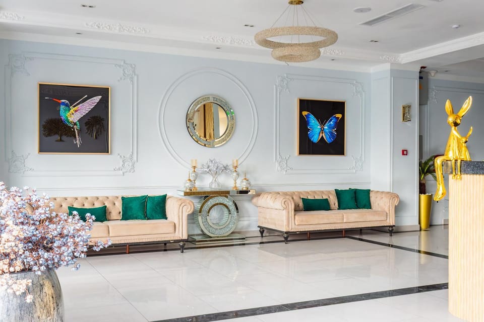 Lobby or reception, Decorative detail, Seating area