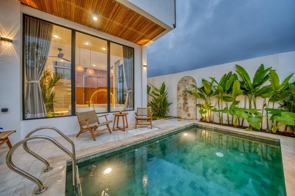 Tropical Charm 2bd Canggu Villa Construction Near Villa in North Kuta