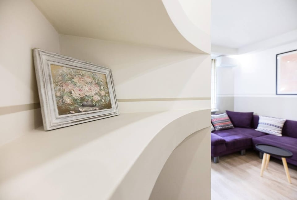 Living room, Decorative detail