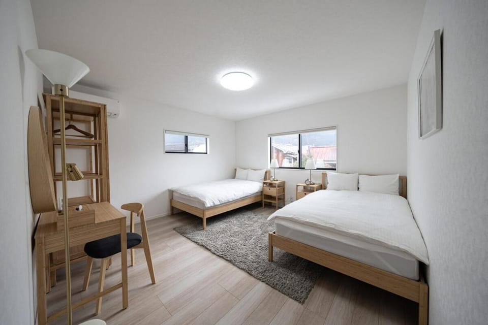 White House Apartment in Japan