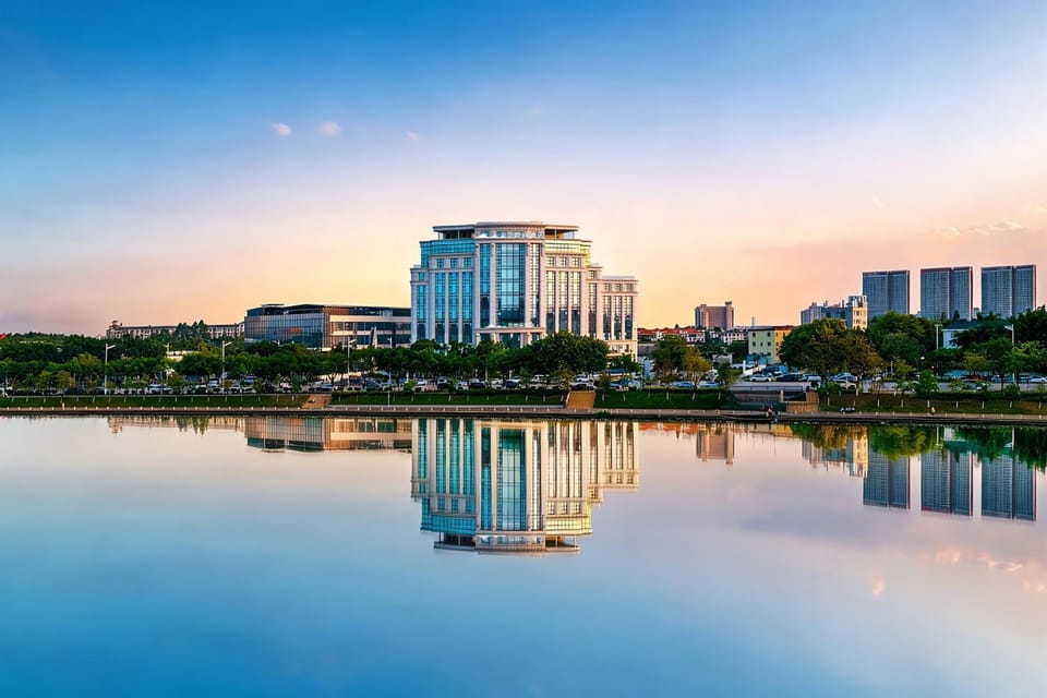 Property building, Day, City view, River view, Sunset