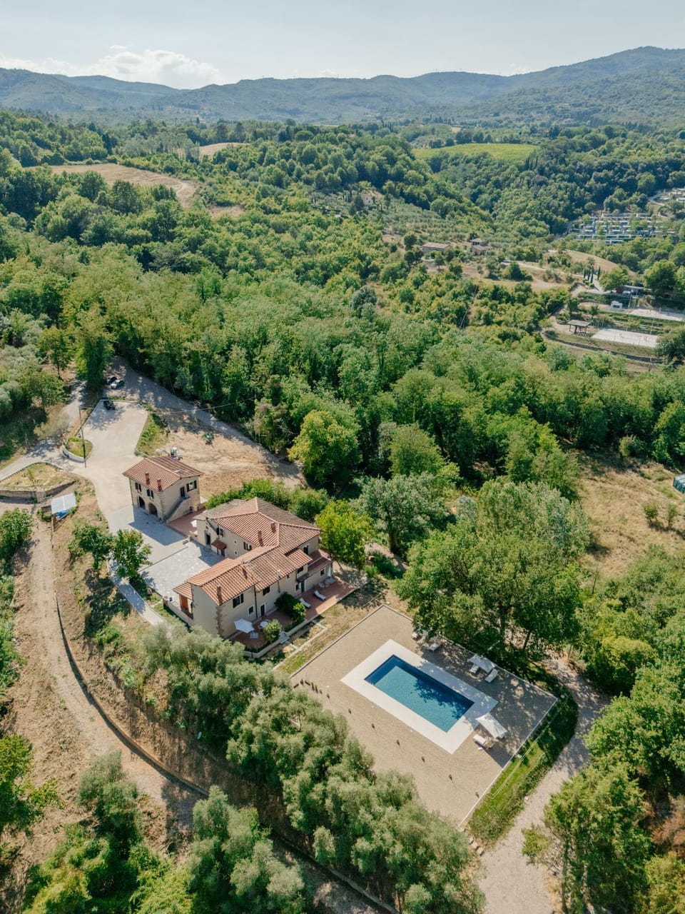 Tenuta Alela Farm Stay in Tuscany