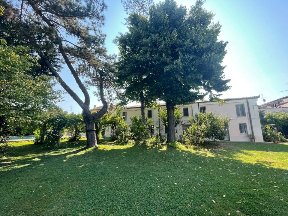 Property building, Garden view