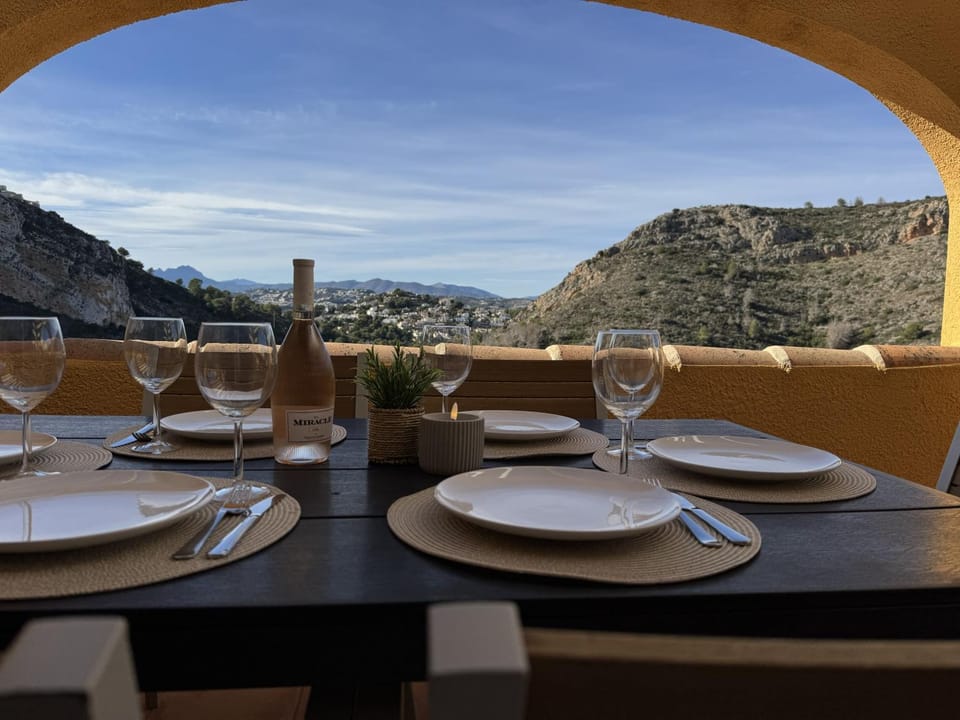 Natural landscape, Dining area, Mountain view