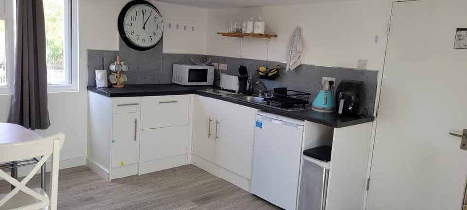 Coffee/tea facilities, Kitchen or kitchenette