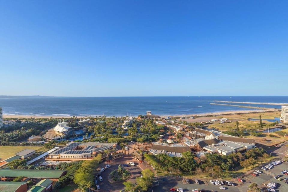Huge Penthouse overlooking the Harbour Apartment in Durban