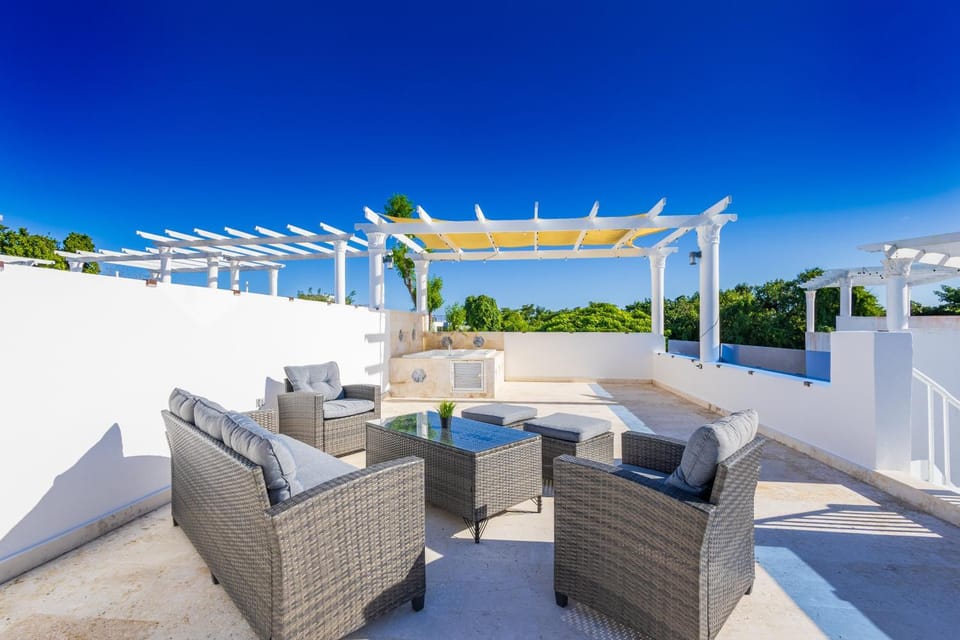 Patio, View (from property/room), Balcony/Terrace, Balcony/Terrace, Seating area