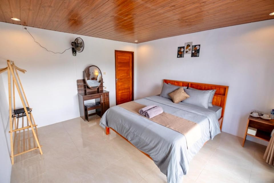 Bedroom, towels