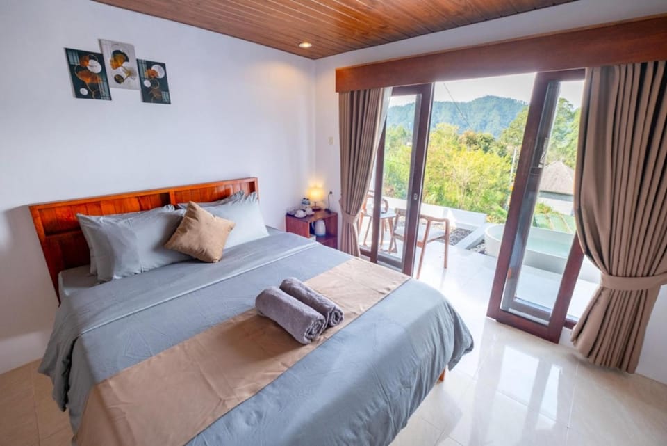 View (from property/room), Balcony/Terrace, Bedroom