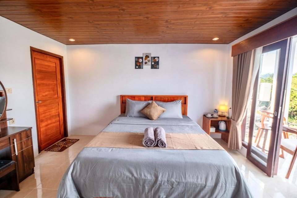 Bedroom, towels