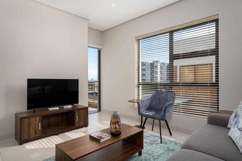 Communal lounge/ TV room, TV and multimedia, Living room, Seating area