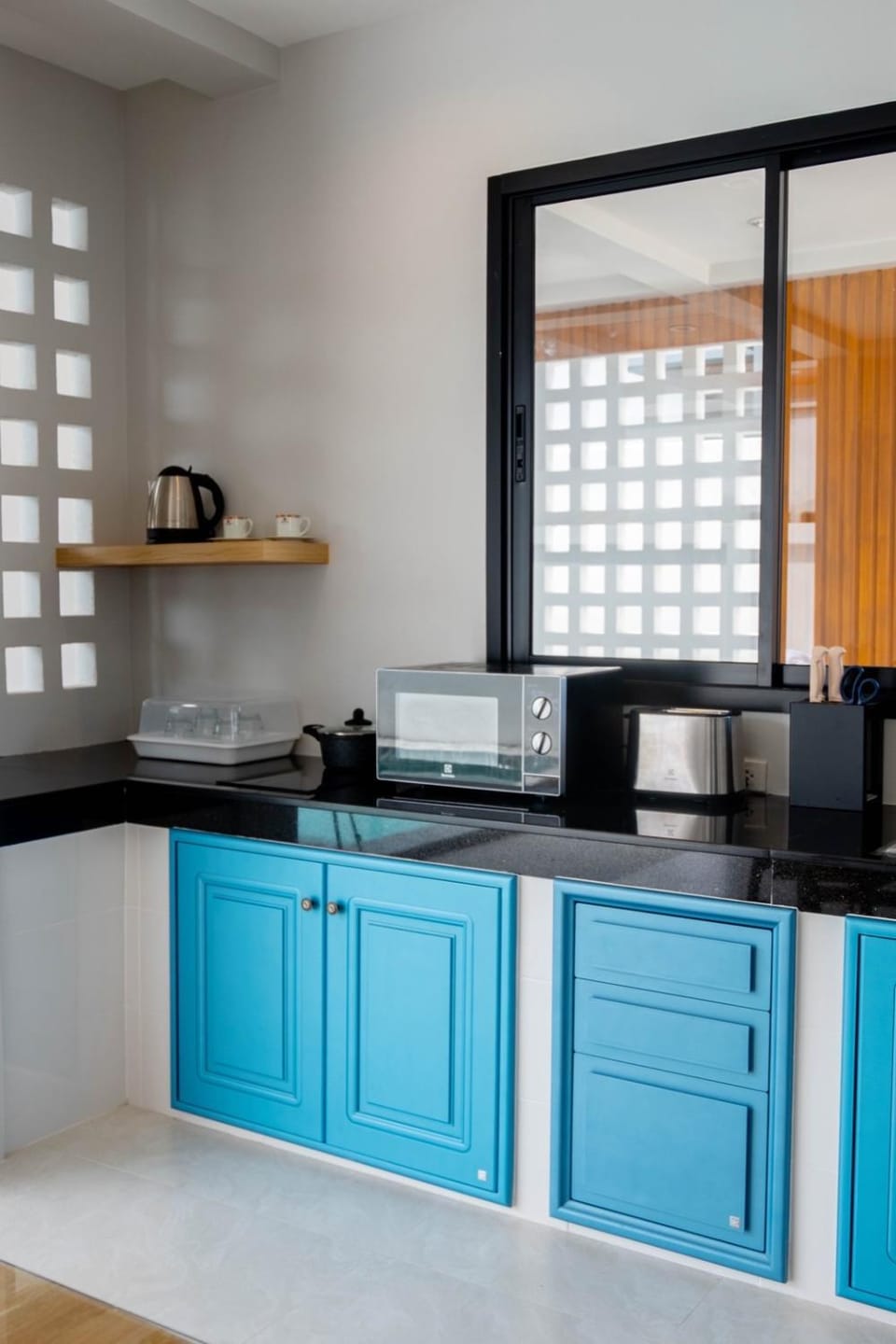 Kitchen or kitchenette, stove