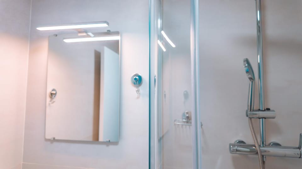 Coliving moderno com lindo jardim Hotel in Porto