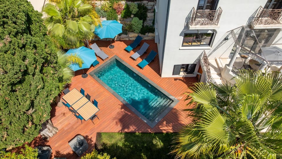 Villa Deva - 5 Bedrooms - Heated Pool Villa in Cannes