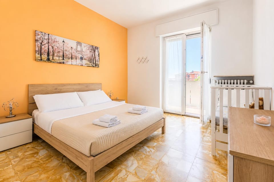Bed, Balcony/Terrace, Bedroom, cot, heating, wardrobe
