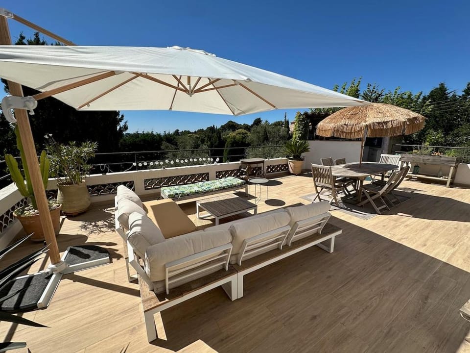 Natural landscape, Balcony/Terrace, Balcony/Terrace, Seating area, sunbed