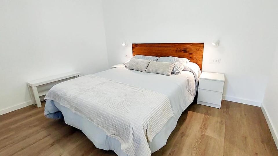 Bed, Photo of the whole room, Bedroom, furniture