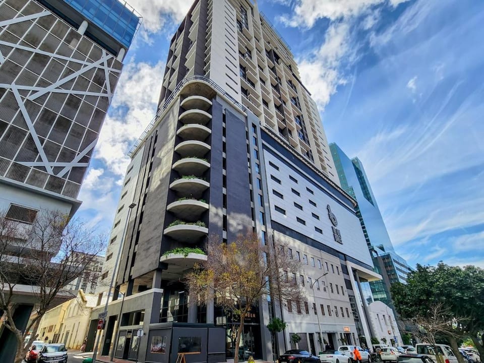 Property building, Neighbourhood, City view, Street view, Location