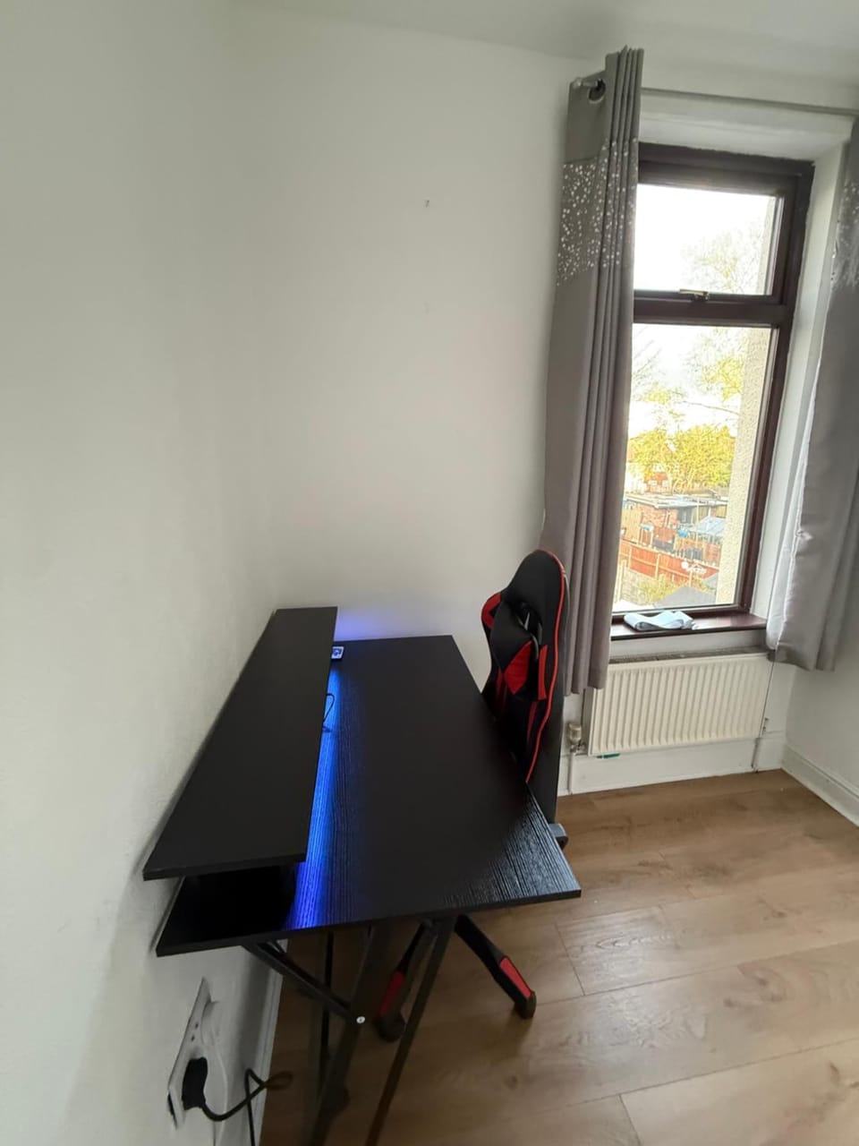 Cozee 2-bed in WV11 ideal for long work stays & relocation cls to New cross hospital M54&M6 House in Wolverhampton