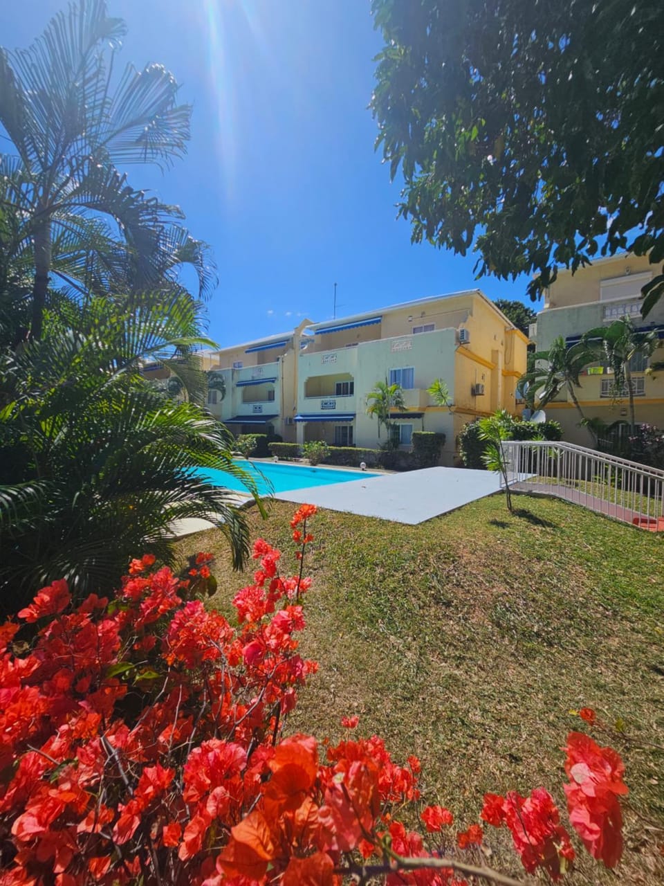 Property building, Swimming pool