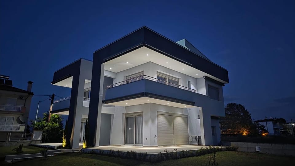 Pearl Luxury Suites Villa in Halkidiki