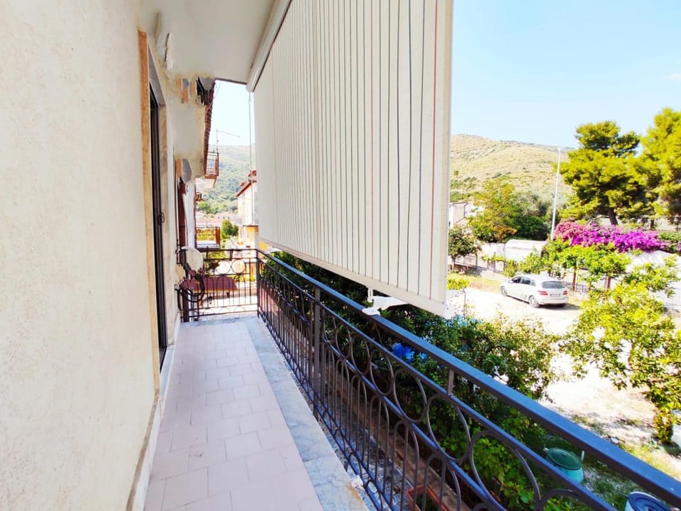 Property building, Balcony/Terrace