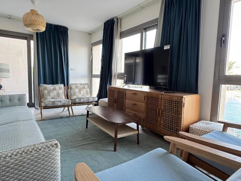 Penthouse 4BR on Sea & Marina View -14MR-304 Apartment in Egypt