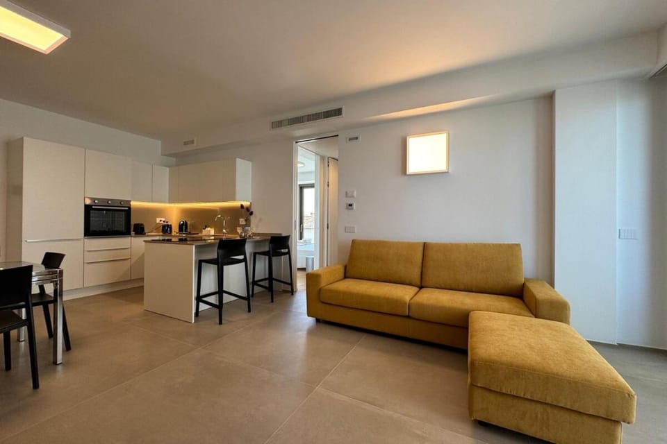 Beachfront Design Apartment Private Parking AC City Center Wifi Apartment in Civitanova Marche