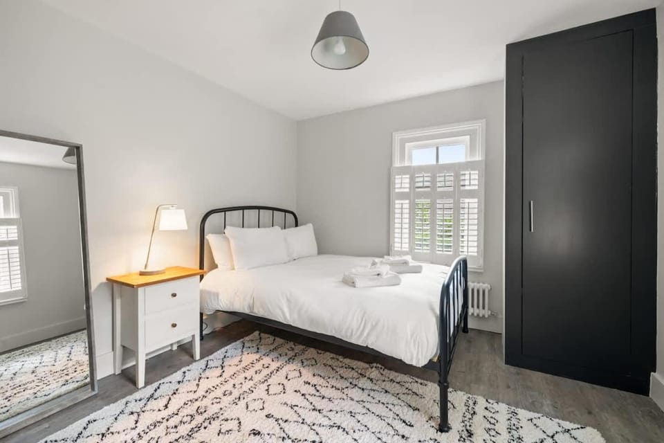 Fabulous all-new 2bed-2bath - Vauxhall near river Apartment in City of Westminster